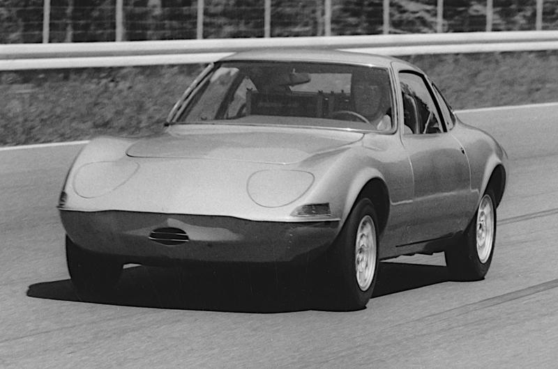 Opel Elektro GT Audi e-tron, BMW 1602 Elektro-Antrieb, Buick Velite 5, Cadillac Lyriq, Chevrolet S-10 EV, Citroën AX Electrique, Dacia Spring, Fiat Panda Elettra, Ford Ranger EV, General Motors EV1, Honda EV Plus, Hummer EV Pickup, Hyundai BlueOn, Jaguar I-Pace, Kia Soul EV, Mercedes Electrique, Nissan Tama, Opel Elektro GT, Peugeot VLV, Polestar 2, Porsche P1, Renault Celtaquatre, Skoda EV truck, Smart fortwo ed, Tesla Roadster, Toyota RAV4 EV, Vauxhall Ampera, Volkswagen Elektro-Transporter, Volvo C30 Electric