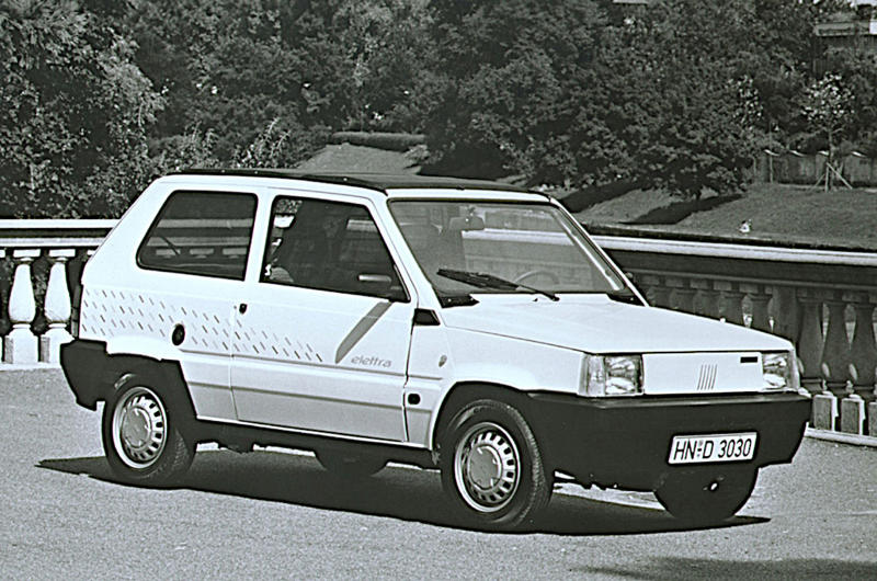 Fiat Panda Elettra Audi e-tron, BMW 1602 Elektro-Antrieb, Buick Velite 5, Cadillac Lyriq, Chevrolet S-10 EV, Citroën AX Electrique, Dacia Spring, Fiat Panda Elettra, Ford Ranger EV, General Motors EV1, Honda EV Plus, Hummer EV Pickup, Hyundai BlueOn, Jaguar I-Pace, Kia Soul EV, Mercedes Electrique, Nissan Tama, Opel Elektro GT, Peugeot VLV, Polestar 2, Porsche P1, Renault Celtaquatre, Skoda EV truck, Smart fortwo ed, Tesla Roadster, Toyota RAV4 EV, Vauxhall Ampera, Volkswagen Elektro-Transporter, Volvo C30 Electric