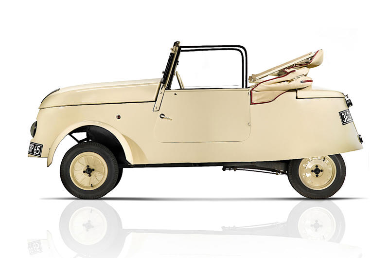 Peugeot VLV Audi e-tron, BMW 1602 Elektro-Antrieb, Buick Velite 5, Cadillac Lyriq, Chevrolet S-10 EV, Citroën AX Electrique, Dacia Spring, Fiat Panda Elettra, Ford Ranger EV, General Motors EV1, Honda EV Plus, Hummer EV Pickup, Hyundai BlueOn, Jaguar I-Pace, Kia Soul EV, Mercedes Electrique, Nissan Tama, Opel Elektro GT, Peugeot VLV, Polestar 2, Porsche P1, Renault Celtaquatre, Skoda EV truck, Smart fortwo ed, Tesla Roadster, Toyota RAV4 EV, Vauxhall Ampera, Volkswagen Elektro-Transporter, Volvo C30 Electric