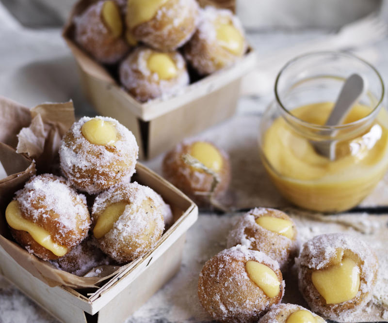 Ingredients, Can I turn these into lemon cupcakes?, Can I use jam instead of curd?, More baking ideas with lemon curd