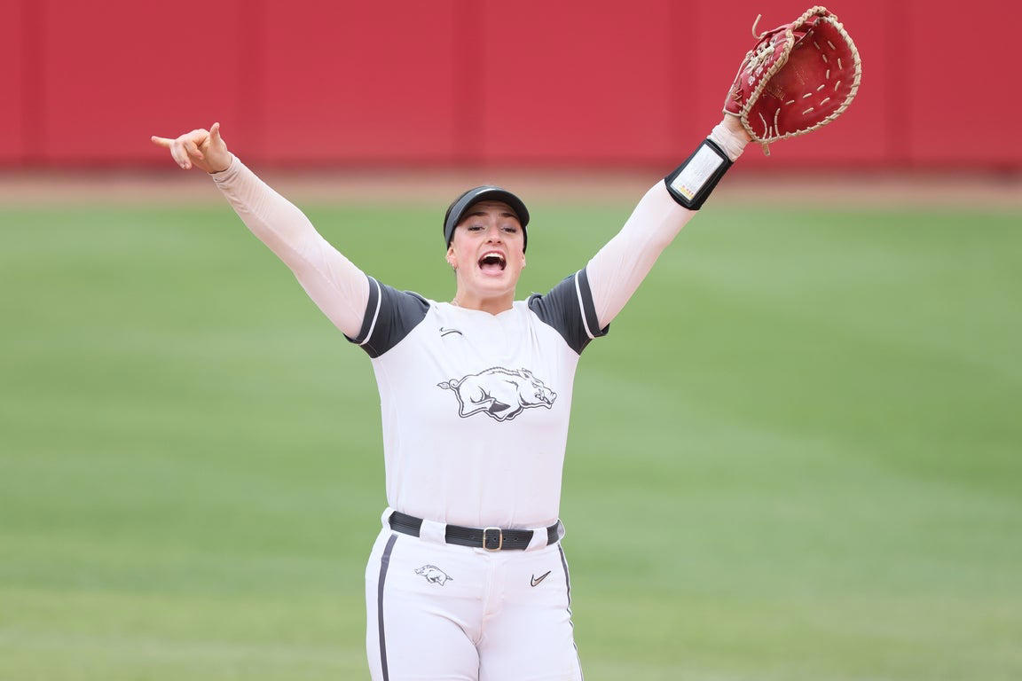 Stellar photos from this weekend at the 2025 NCAA women's softball tournament
