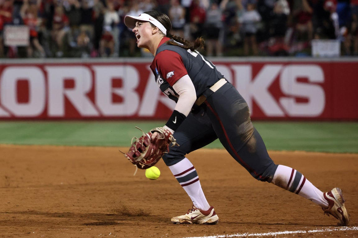 Incredible photos from this weekend at the 2025 college women's softball tournament