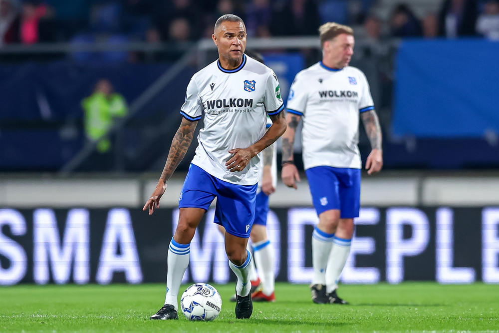 18. Afonso Alves 25. Yaya Sanogo, 24. Andrea Silenzi, 23. Istvan Kozma, 22. Agustin Delgado, 21. Mario Jardel, 20. Tomas Brolin, 19. Bosko Balaban, 18. Afonso Alves, 17. Andy van der Meyde, 16. Jozy Altidore, 15. Francis Jeffers, 14. Roberto Soldado, 13. Ricky van Wolfswinkel, 12. Junior Lewis, 11. Corrado Grabbi, 10. Jean Makoun, 9. Kostas Mitroglou, 8. Christian Poulsen, 7. Massimo Taibi, 6. Igors Stepanovs, 4. Milton Núñez, 3. Savio Nsereko, 2. Eric Djemba-Djemba, 1. Ali Dia