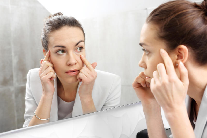 Limit mirror time Injectable medication, Ozempic face, Sagging, loose skin, Weight loss, Fat distribution, Hair loss, Older appearance, Visceral fat loss, Lower the dose, Resistance training, Eat a nutritionally balanced diet, Fill up on protein, Microneedling, Limit mirror time