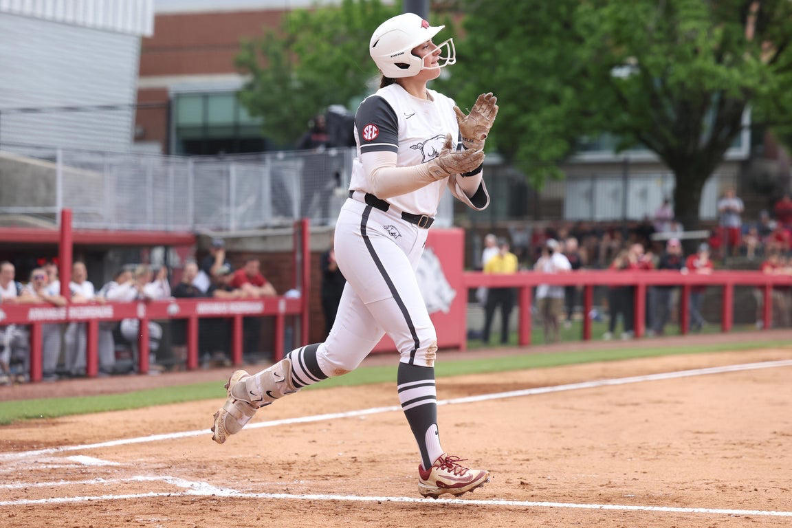 Fantastic photos from last weekend at the 2025 college women's softball tournament