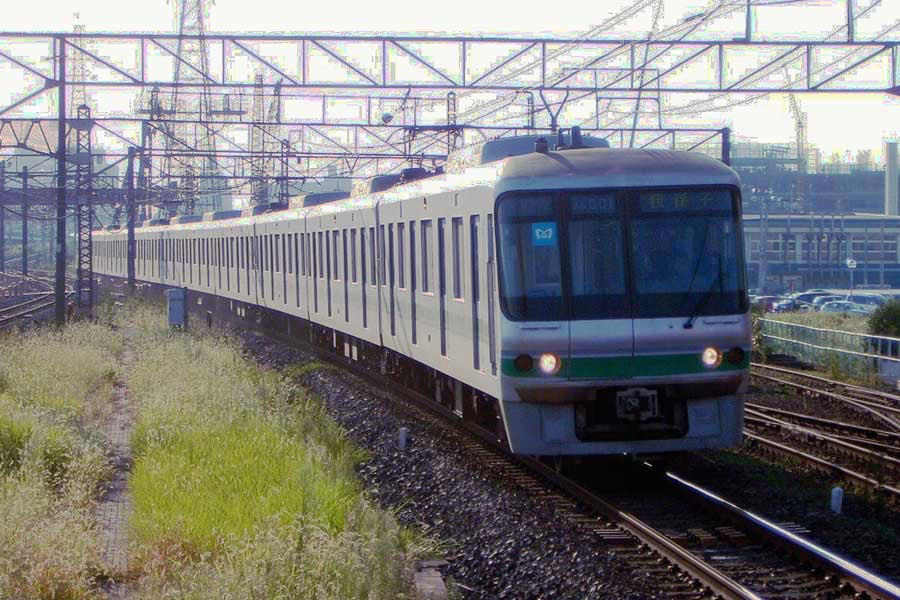 排他性が招く自滅構造, 知的探究が拓く社会的評価, 知識の私有化が招く機会損失, 知識活用で拓く地方創生戦略