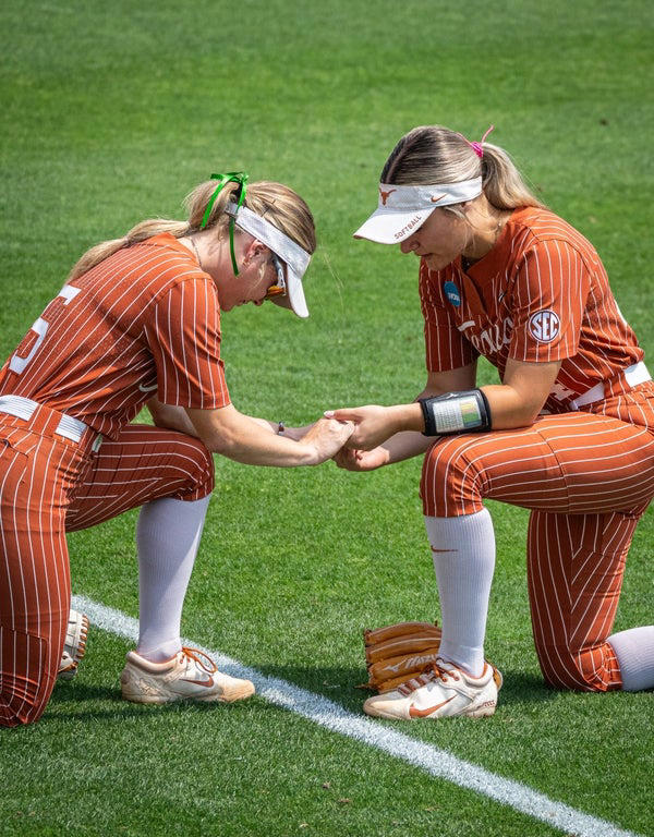 Previewing Texas Tech vs Texas in the Women's College World Series championship, with photos