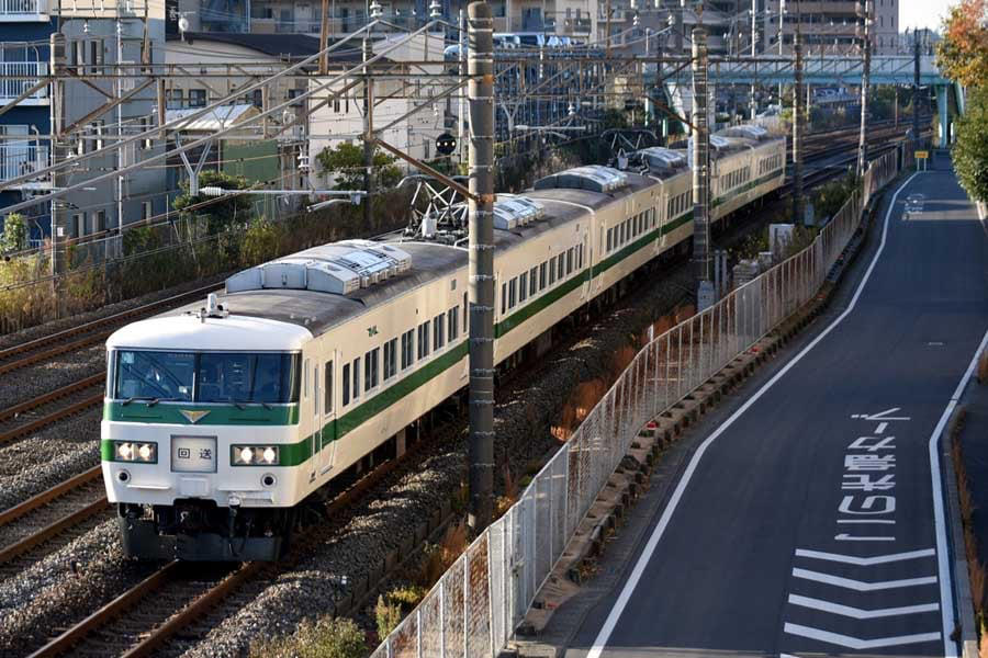 排他性が招く自滅構造, 知的探究が拓く社会的評価, 知識の私有化が招く機会損失, 知識活用で拓く地方創生戦略