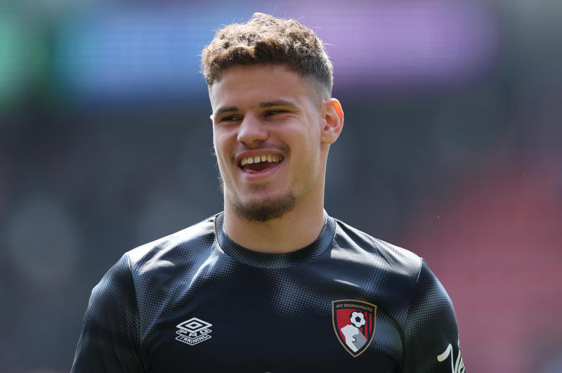 Latest transfer news headlines, Bayern consider Gittens hijack, Arsenal could give up on Sesko, Bayern refusing to give up Williams pursuit, Fenerbahce offer David contract, United table bid for Lunin, Arsenal to wait on Rodrygo, Al Hilal target AC Milan star, Burnley to sign new keeper, Pogba set for Monaco switch, Fulham to profit from Elliot transfer, Brighton target Flamengo full-back, United set Antony asking price, Three way fight for Sancho, Leicester enter manager market, Guehi set to leave Palace, Brighton eye Elliot, Bayern Munich target Martinelli, WSL transfer latest: City sign young phenom, United eye Liverpool star, Liverpool offer Nunez and Chiesa for Osimhen, Szczęsny to extend Barcelona stay, Man United prepare Real Madrid deal, De Bruyne to play a role in Grealish move, Newcastle intensify Elanga interest, Bournemouth hold out for Zabarnyi, Courtois: I want to retire at Real Madrid, Deco speaks on Barcelona transfer to-do list, Arsenal target Brentford star, Liverpool deal 'here we go', Fulham midfielder chooses Everton, Chelsea end interest in Spanish talent, Arsenal striker search hits the rocks, Williams wants to join Barcelona, 'Exploratory talks' over Chelsea striker, Arsenal ready to accelerate Rodrygo move, Guardiola wants to cut Man City squad, Spurs join race for Garnacho, No Chelsea plans over Maignan deal, Arsenal 'agree' first summer deal, Liverpool close in on Guehi deal, Chelsea have new defender target, Arsenal target shock move for PSG star, Fenerbahce table Duran offer, Guehi prepared to see out Palace deal, Chelsea will not renew Maignan interest, Rashford: I'd love to play with Yamal, Atletico chase Digne, PSV offered Ferguson, Sunderland pursue Vanat, City open to Gundogan departure, Quansah to Leverkusen 'done', Fulham eye Palhinha return, Saudi interest rivals Monaco for Pogba, Zubimendi visits London Colney, Carnesecchi a Man Utd target if Onana leaves, Isak an 'unrealistic' target for Liverpool, Juve interested in Sancho, Holmgaard to leave Everton, Real interested, Onana wants to stay at Man United, Palhinha pondering Premier League return, Italian interest in Jackson, Liverpool eye shock Osimhen swap, Wirtz: First conversation with Slot had impact, Semenyo valuation puts off suitors, Antony pushing for summer exit, Andrews in line for Brentford job, Martinez eyes up Man United move, Atletico turn away from Robertson, Galatasaray keen on Gundogan, Arsenal linked with Premier League midfielder, Man United face goalkeeper decision, Nuno handed new Forest contract, Guehi move to Liverpool in doubt, Maresca wants Diomande at Chelsea, Arsenal push on with Hato talks, Chelsea plot Pedro hijack, Arsenal new midfield target, Emi Martinez latest, London City sign Lyon star, PSG submit fresh offer for Zabarnyi, Chelsea told to steer clear of Garnacho, Manchester United plot Ekitike plan, Kudus rumours set to rumble on, Walker-Peters eyed for Spurs return, Liverpool reach Kerkez agreement, Napoli keen on Nunez, Rashford could be set for another loan, Wirtz completes medical!, Update on Liverpool interest in Isak, Four Man United players to be left out of tour, Maresca responds to Madueke rumours, Arsenal sent Zaire-Emery message, Zubimendi arrives in London, Man United make Martinez approach, Kerkez to Liverpool a 'done deal', Quansah to complete Leverkusen move, Chelsea plot Pedro hijack, Kehl reveals Gittens 'conversations', Tottenham make Kudus approach, Gyokeres makes transfer decision