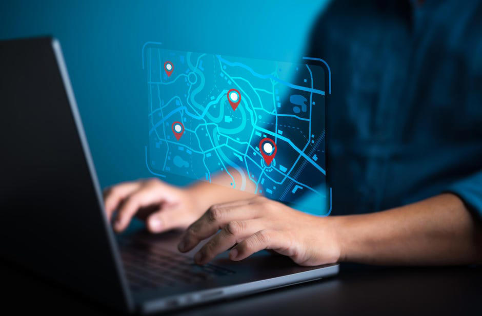 Geofencing: Mapping your location, How smart homes use geofencing, Getting started with geofencing capabilities, Is geofencing safe and private?