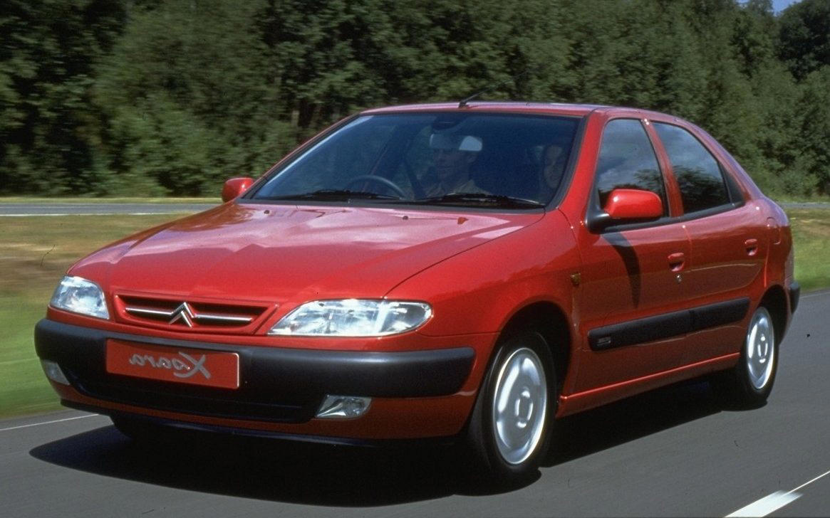 10. Volvo S40 (1995-2012), 9. Saab 9-3 (2003-2014), 8. Vauxhall Agila (2001-2014), 7. Peugeot RCZ (2009-2015), 6. Fiat Panda (2003-2011), 5. Toyota iQ (2008-2015), 4. Smart Fortwo (1998-2024), 3. Citroën Xsara (1997-2006), 2. Peugeot 206 (1998-2012), 1. Mazda MX-5 (1989-present)