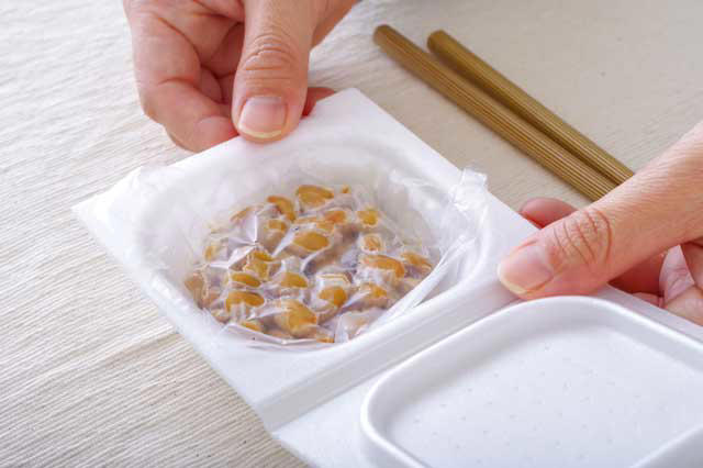 「ご飯」は太る？太らない？, ダイエット中の理想的な「炭水化物」の食べ方は？ポイント3つ, 【1】食べる順番に気をつける, 【2】食べる時間帯を意識する, 【3】食後に軽い運動をする