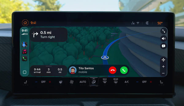 WWDC会場で新しいCarPlayのサービスを体験！, iOS 26の新機能の数々がドライブしながら楽しめる, クルマで聴く空間オーディオリスニングもオススメ, 細部まで作り込まれたラグジュアリーなCarPlay Ultraの体験, ドライバーがカスタマイズできる要素も盛りだくさん