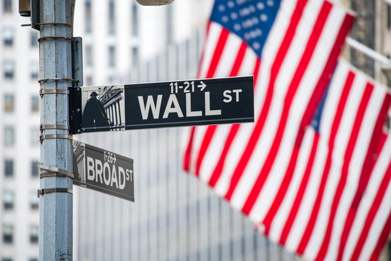 The United States Philosophical foundations, Socialist groundwork, Capitalist ideals, The United States, State-run industries, A productive engine, Equality, Nordic countries, Economic gaps, Socialist regulation, Unregulated capitalism, Socialism vs. capitalism