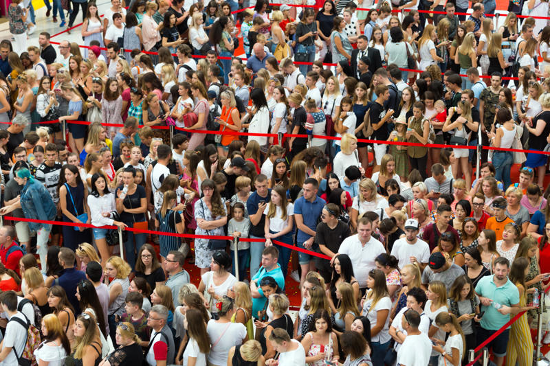 The gateway to a festival experience The gateway to a festival experience, An elaborate design, The anatomy of crowd control, Strategies to flatten the flow, Screening the surge, Happiness is a moving crowd, Designing the perfect queue, The multi-lane approach, Combining the best of both worlds, Straightforward signage, Helping the staff help you, Solutions, The post-event exodus, Avoiding a stampede, When waves become a solution