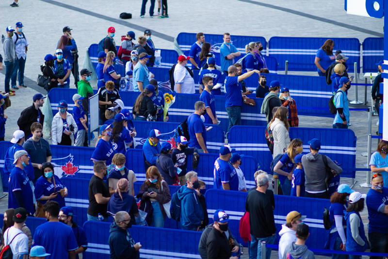 Combining the best of both worlds The gateway to a festival experience, An elaborate design, The anatomy of crowd control, Strategies to flatten the flow, Screening the surge, Happiness is a moving crowd, Designing the perfect queue, The multi-lane approach, Combining the best of both worlds, Straightforward signage, Helping the staff help you, Solutions, The post-event exodus, Avoiding a stampede, When waves become a solution
