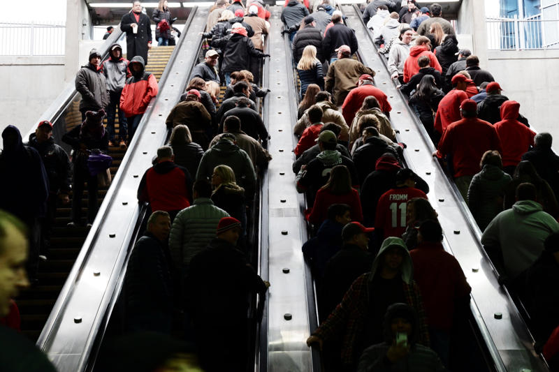 The post-event exodus The gateway to a festival experience, An elaborate design, The anatomy of crowd control, Strategies to flatten the flow, Screening the surge, Happiness is a moving crowd, Designing the perfect queue, The multi-lane approach, Combining the best of both worlds, Straightforward signage, Helping the staff help you, Solutions, The post-event exodus, Avoiding a stampede, When waves become a solution