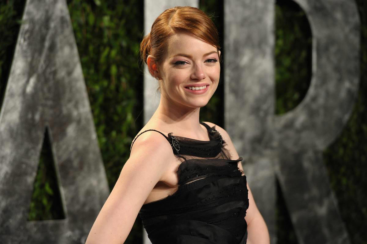 Julianne Moore, Mindy Kaling, Natalie Portman Has A Traditional Hebrew Name, Emma Stone Re-Branded Her Name At The Age Of 16, The Weeknd Ditched His Real Name As A Teenager, Jelena Hadid Goes By Her Childhood Nickname, Gigi, Jamie Foxx Changed His Name For More Stage Time, Ashton Kutcher Joked About His Real Name At An Award Show, Halsey's Stage Name Is After A Street, Spike Lee's Mom Gave Him His Professional Name, Bruno Mar's Didn't Want His Music Type-Cast, Portia de Rossi Opted For A More Exotic Name, Rihanna Is Actually The Singer's Middle Name, Elton John's Original Name Held Bad Memories, Alicia Keys' Real Last Name Is A Two-Parter, Cardi B Is A Childhood Nickname, Miley Cyrus' Name Had A Few Evolutions, Kit Harington Didn't Know His Real Name Until He Was 11, Courtney Love Went Back To Her Birth Name In 2010, Whoopi Goldberg's Stage Name Came From One Of Her Bodily Traits, Tom Cruise Simplified His Name, Reese Witherspoon Has A Very Long Southern Name, Nicki Minaj Never Wanted To Be Called Nicki Minaj, Frank Ocean Wanted His Stage Name To Be Cool