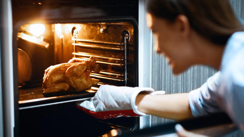 Roasting: The Technical Process, Rotisserie: The Technical Process, Dry Heat Vs. Radiant Heat, Preparation, How The Fat Behaves, Seasoning, Convenience