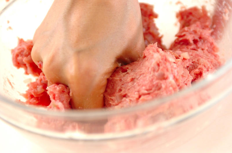 甘長唐辛子の肉詰め, 豆腐の肉詰めグリル焼き, 肉詰め巾着の炊き合わせ, レンコンの肉詰め