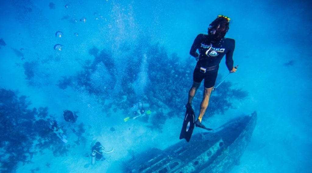 Endeavour Is Finally Found, Sunken Treasure Found in Rhode Island, Underwater Clues Seal the Verdict, ‘You’ll Never See a Sign Saying “Cook Was Here”’, A Bitter Row Beneath the Surface, What Happened to Endeavour After Its Famous Voyage?, The Global Hunt Finally Pays Off
