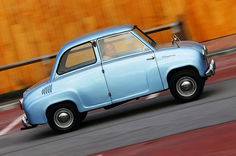 30. Goggomobil: 245cc 1. Fiat 600: 633cc, 2. Renault 3: 603cc, 3. Citroën Ami 6: 602cc, 4. Citroën LN: 602cc, 5. Citroën Méhari: 602cc, 6. smart: 599cc, 7. Fiat 126: 594cc, 8. DKW F1: 584cc, 9. BMW 600: 582cc, 10. Fiat 500 Topolino: 569cc, 11. Suzuki SC100: 539cc, 12. NSU Spider: 497cc, 13. Steyr-Puch 500: 493cc, 14. Morgan Runabout: 482cc, 15. Fiat Nuova 500: 479cc, 16. Citroën Dyane: 425cc, 17. Vespa 400: 393cc, 18. Citroën 2CV: 375cc, 19. Suzulight: 359cc, 20. Honda T360: 356cc, 21. Mazda R360: 356cc, 22. Subaru 360: 356cc, 23. Suzuki Fronte: 356cc, 24. Honda N360: 354cc, 25. Lloyd 350: 347cc, 26. Berkeley Sports: 322cc, 27. Lloyd 300: 293cc, 28. Renault Voiturette: 273cc, 29. Lloyd 250: 250cc, 30. Goggomobil: 245cc, 31. Isetta: 236cc, 32. Fuldamobil: 191cc, 33. Heinkel Kabine: 174cc, 34. Messerschmitt KR175: 173cc, 35. Invacar: 147cc, 36. Bond Minicar: 122cc, 37. Peel P50: 49cc, 38. Brütsch Mopetta: 48cc