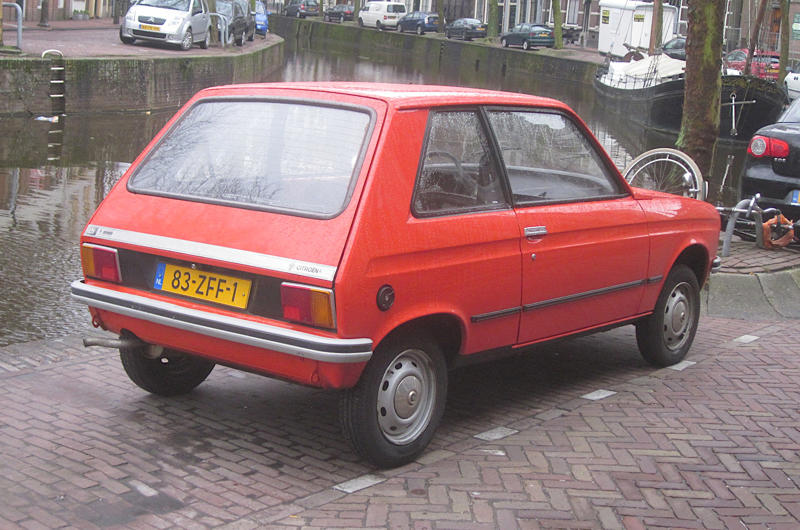 4. Citroën LN: 602cc 1. Fiat 600: 633cc, 2. Renault 3: 603cc, 3. Citroën Ami 6: 602cc, 4. Citroën LN: 602cc, 5. Citroën Méhari: 602cc, 6. smart: 599cc, 7. Fiat 126: 594cc, 8. DKW F1: 584cc, 9. BMW 600: 582cc, 10. Fiat 500 Topolino: 569cc, 11. Suzuki SC100: 539cc, 12. NSU Spider: 497cc, 13. Steyr-Puch 500: 493cc, 14. Morgan Runabout: 482cc, 15. Fiat Nuova 500: 479cc, 16. Citroën Dyane: 425cc, 17. Vespa 400: 393cc, 18. Citroën 2CV: 375cc, 19. Suzulight: 359cc, 20. Honda T360: 356cc, 21. Mazda R360: 356cc, 22. Subaru 360: 356cc, 23. Suzuki Fronte: 356cc, 24. Honda N360: 354cc, 25. Lloyd 350: 347cc, 26. Berkeley Sports: 322cc, 27. Lloyd 300: 293cc, 28. Renault Voiturette: 273cc, 29. Lloyd 250: 250cc, 30. Goggomobil: 245cc, 31. Isetta: 236cc, 32. Fuldamobil: 191cc, 33. Heinkel Kabine: 174cc, 34. Messerschmitt KR175: 173cc, 35. Invacar: 147cc, 36. Bond Minicar: 122cc, 37. Peel P50: 49cc, 38. Brütsch Mopetta: 48cc