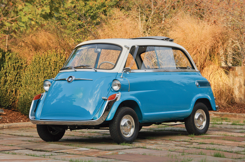 9. BMW 600: 582cc 1. Fiat 600: 633cc, 2. Renault 3: 603cc, 3. Citroën Ami 6: 602cc, 4. Citroën LN: 602cc, 5. Citroën Méhari: 602cc, 6. smart: 599cc, 7. Fiat 126: 594cc, 8. DKW F1: 584cc, 9. BMW 600: 582cc, 10. Fiat 500 Topolino: 569cc, 11. Suzuki SC100: 539cc, 12. NSU Spider: 497cc, 13. Steyr-Puch 500: 493cc, 14. Morgan Runabout: 482cc, 15. Fiat Nuova 500: 479cc, 16. Citroën Dyane: 425cc, 17. Vespa 400: 393cc, 18. Citroën 2CV: 375cc, 19. Suzulight: 359cc, 20. Honda T360: 356cc, 21. Mazda R360: 356cc, 22. Subaru 360: 356cc, 23. Suzuki Fronte: 356cc, 24. Honda N360: 354cc, 25. Lloyd 350: 347cc, 26. Berkeley Sports: 322cc, 27. Lloyd 300: 293cc, 28. Renault Voiturette: 273cc, 29. Lloyd 250: 250cc, 30. Goggomobil: 245cc, 31. Isetta: 236cc, 32. Fuldamobil: 191cc, 33. Heinkel Kabine: 174cc, 34. Messerschmitt KR175: 173cc, 35. Invacar: 147cc, 36. Bond Minicar: 122cc, 37. Peel P50: 49cc, 38. Brütsch Mopetta: 48cc