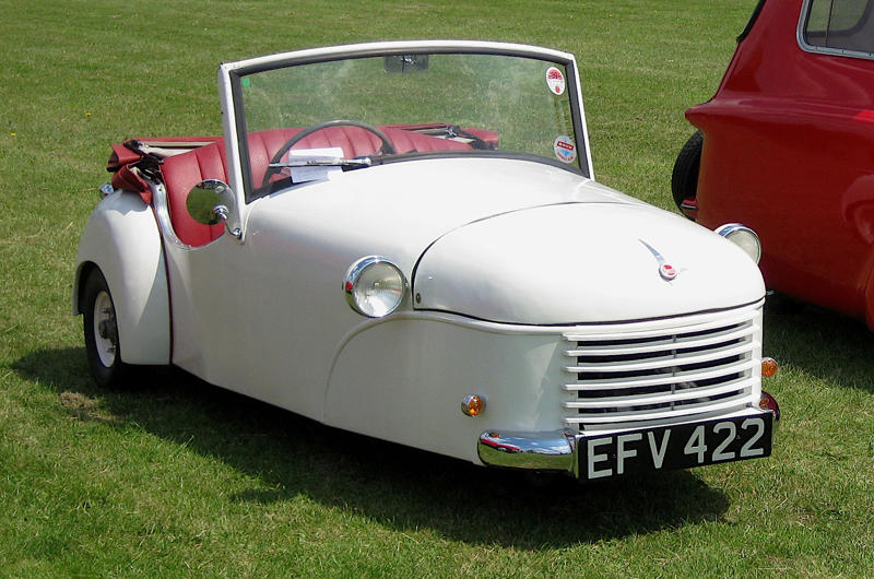 36. Bond Minicar: 122cc 1. Fiat 600: 633cc, 2. Renault 3: 603cc, 3. Citroën Ami 6: 602cc, 4. Citroën LN: 602cc, 5. Citroën Méhari: 602cc, 6. smart: 599cc, 7. Fiat 126: 594cc, 8. DKW F1: 584cc, 9. BMW 600: 582cc, 10. Fiat 500 Topolino: 569cc, 11. Suzuki SC100: 539cc, 12. NSU Spider: 497cc, 13. Steyr-Puch 500: 493cc, 14. Morgan Runabout: 482cc, 15. Fiat Nuova 500: 479cc, 16. Citroën Dyane: 425cc, 17. Vespa 400: 393cc, 18. Citroën 2CV: 375cc, 19. Suzulight: 359cc, 20. Honda T360: 356cc, 21. Mazda R360: 356cc, 22. Subaru 360: 356cc, 23. Suzuki Fronte: 356cc, 24. Honda N360: 354cc, 25. Lloyd 350: 347cc, 26. Berkeley Sports: 322cc, 27. Lloyd 300: 293cc, 28. Renault Voiturette: 273cc, 29. Lloyd 250: 250cc, 30. Goggomobil: 245cc, 31. Isetta: 236cc, 32. Fuldamobil: 191cc, 33. Heinkel Kabine: 174cc, 34. Messerschmitt KR175: 173cc, 35. Invacar: 147cc, 36. Bond Minicar: 122cc, 37. Peel P50: 49cc, 38. Brütsch Mopetta: 48cc