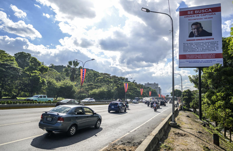 Venezuela’s EV standstill Countries with the most and least electric vehicles, Venezuela’s EV standstill, Bosnia and Herzegovina’s EV gap, Egypt’s dependence on fossil fuels, Bangladesh’s slow EV start, Germany’s EV momentum, India’s cleaner transportation, US EV market on the rise, Thailand’s steady EV growth, France’s electric step forward, Portugal’s wind of change, Sweden's green revolution, UK’s electric surge, China’s electric leap, Norway’s EV dominance