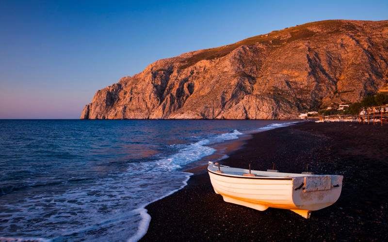 Vlychada, White Beach, Mesa Pigadia, Red Beach, Agios Nikolaos, Monolithos, How we choose, About our expert