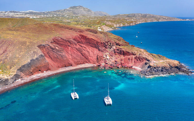 Vlychada, White Beach, Mesa Pigadia, Red Beach, Agios Nikolaos, Monolithos, How we choose, About our expert