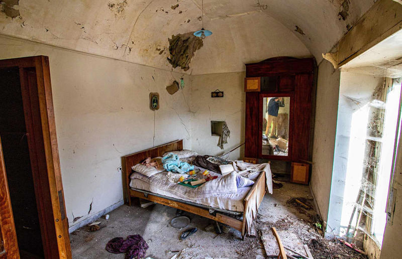 A buyer's guide to Italy's €1 homes, What is the €1 home scheme?, Why are the homes so cheap?, Where can I find €1 homes for sale?, Eligibility criteria, Legal conditions, Visa requirements, Residency options, What to check before you buy, How much does it cost to renovate a €1 home?, Renovation timescale, Renovation challenges, Additional costs to consider, Financial assistance, Can I sell a €1 house after renovating it?, €1 homes in Cammarata, Sicily, €1 homes in Penne, Abruzzo, €1 homes in Mussomeli, Sicily, Meet a woman who renovated one of Italy's €1 homes, Tackling a dilapidated shell, A dramatic transformation, A life-changing experience