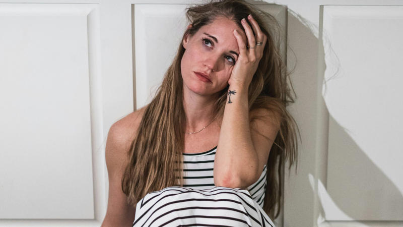 A Stressful Reality 1. Emotional Eating, 2. Yo-Yo Dieting, 3. Loss of Motivation, 4. Scale Won’t Budge, 5. Digestive Issues, 6. Cravings, 7. Binge Eating, 8. Too Sluggish, 9. Drinking Too Much, 10. Giving Up, 1. Creative Outlets, 2. Help Others, 3. Practice Gratitude, 4. Talk It Out, 5. Meditate, 6. Journaling, 7. Choose Healthier Snacks, 8. Exercise, 9. Getting Out in Nature, 10. Deep Breaths