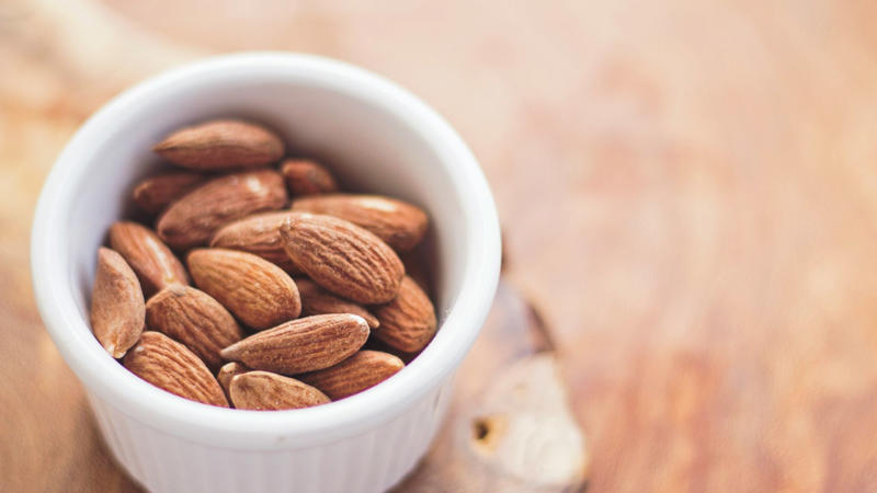7. Choose Healthier Snacks 1. Emotional Eating, 2. Yo-Yo Dieting, 3. Loss of Motivation, 4. Scale Won’t Budge, 5. Digestive Issues, 6. Cravings, 7. Binge Eating, 8. Too Sluggish, 9. Drinking Too Much, 10. Giving Up, 1. Creative Outlets, 2. Help Others, 3. Practice Gratitude, 4. Talk It Out, 5. Meditate, 6. Journaling, 7. Choose Healthier Snacks, 8. Exercise, 9. Getting Out in Nature, 10. Deep Breaths