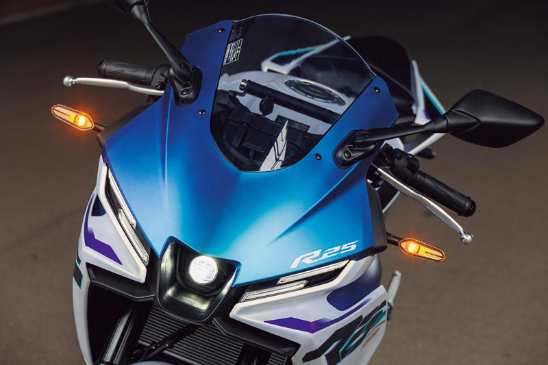 ヤマハ「YZF-R25 ABS」インプレ（太田安治）, ヤマハ「YZF-R25 ABS」カラー・人気投票, ヤマハ「YZF-R25 ABS」ライディングポジション・足つき性, ヤマハ「YZF-R25 ABS」各部装備・ディテール解説, ヤマハ「YZF-R25 ABS」写真・動画, ヤマハ「YZF-R25 ABS」主なスペック・燃費・製造国・価格, ヤマハ「YZF-R25 ABS」関連のおすすめ記事