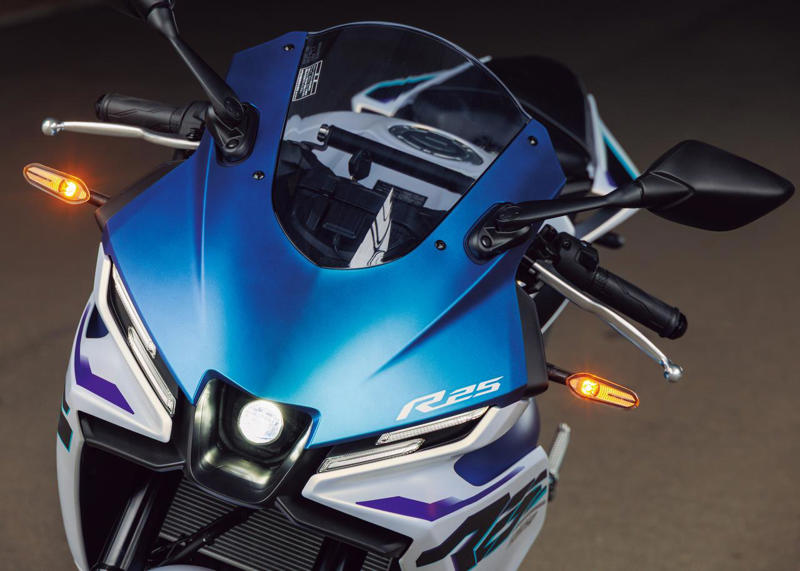 ヤマハ「YZF-R25 ABS」インプレ（太田安治）, ヤマハ「YZF-R25 ABS」カラー・人気投票, ヤマハ「YZF-R25 ABS」ライディングポジション・足つき性, ヤマハ「YZF-R25 ABS」各部装備・ディテール解説, ヤマハ「YZF-R25 ABS」写真・動画, ヤマハ「YZF-R25 ABS」主なスペック・燃費・製造国・価格, ヤマハ「YZF-R25 ABS」関連のおすすめ記事
