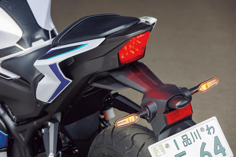 ヤマハ「YZF-R25 ABS」インプレ（太田安治）, ヤマハ「YZF-R25 ABS」カラー・人気投票, ヤマハ「YZF-R25 ABS」ライディングポジション・足つき性, ヤマハ「YZF-R25 ABS」各部装備・ディテール解説, ヤマハ「YZF-R25 ABS」写真・動画, ヤマハ「YZF-R25 ABS」主なスペック・燃費・製造国・価格, ヤマハ「YZF-R25 ABS」関連のおすすめ記事