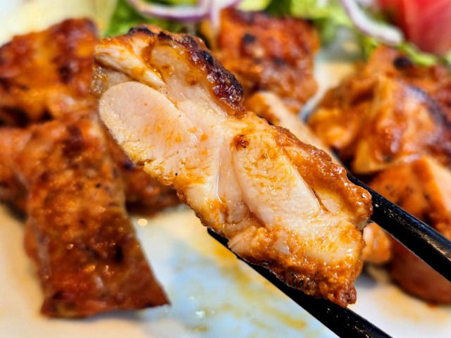 ・大戸屋「エスニックグルメフェア」 , ・「スイートチリの大戸屋アジアン唐揚げ（1280円）」, ・「鱧と夏野菜のエスニック甘酢ソース（1480円）」, ・「塩麴仕立てのタンドリーチキン（1340円）」, ・スパイス香る、夏にピッタリメニュー