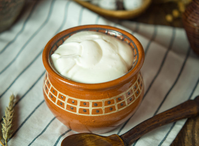 Treat chapped hands with sour cream Cure rabies with raw veal, Heroin as cough medicine, Cure rabies with ground liverwort and a cold bath, Treat asthma with cigarettes, Cure everything with radium, Treat asthma with boiled carrots, Cure toothaches with electricity, Milk transfusions, Treat malaria with a magic word, Treat colic with "soothing syrup", Treat hay fever with cocaine, Treat chapped hands with sour cream, Use nux vomica for headaches, Cure a hangover by eating pickled sheep's eyes, Cure swollen eyes with the eyes of a crab