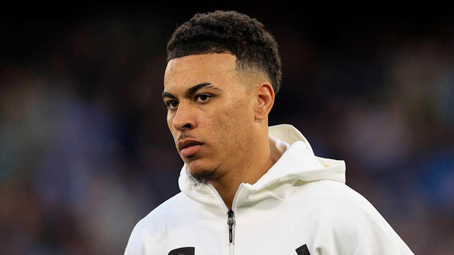 25. Dejan Kulusevski, 24. Alex Baena, 23. Bernardo Silva, 22. Pedro Goncalves, 21. Paulo Dybala, 20. Justin Kluivert, 19. Fermin Lopez, 18. Kevin De Bruyne, 17. Charles De Ketelaere, 16. Phil Foden, 15. Morgan Rogers, 14. Oihan Sancet, 13. Eberechi Eze, 12. Isco, 11. Morgan Gibbs-White, 10. Dominik Szoboszlai, 9. Rayan Cherki, 8. Xavi Simons, 7. Martin Odegaard, 6. Dani Olmo, 5. Bruno Fernandes, 4. Cole Palmer, 3. Florian Wirtz, 2. Jamal Musiala, 1. Jude Bellingham