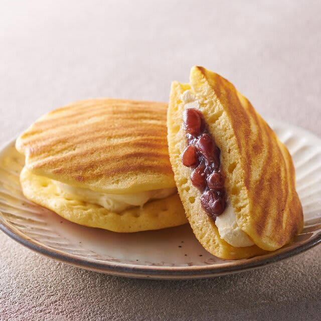 2つのクリームの濃厚な味わい♡『ダブルシュークリーム』, 素材の味を楽しめる♡『契約農場たまごのプリン』, しっとりふわふわ♡『北海道産バターどらやき』, この粒感がたまらない♡『粗搗き大福』, クセになる美味しさ♡『チョコバッキー バニラ6本入』