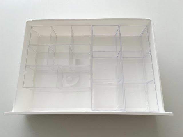 【ステップ1】全部出す&amp;期限チェック, 【ステップ2】ざっくり分類, 【ステップ3】ニトリの引き出しにセリアのトレーをセット, 【ステップ4】種類ごとに収納する, 【ステップ5】ラベリングで外からもわかりやすく, 仕組みづくりで家族みんながラクになる
