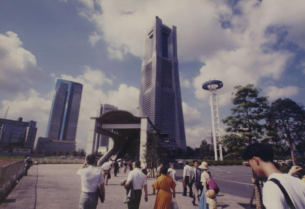 ”ウォーターフロント”がブームだった80年代, みなとみらい地区のお披露目「横浜博覧会」, 当時日本一の高さの超高層ビル「ランドマークタワー」, みなとみらい線の開通で、横浜観光がより気軽に, ますます街としての魅力を高めている