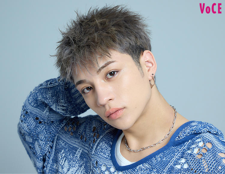 今回はいつもと違うヘアセットにチャレンジ！, 今回、教えてくれたのは……人気YouTuberみかみ。さん, GHEEは可愛い系スパイキーショートに挑戦, ドライヤーで癖を伸ばしてスタイリングしやすい状態に, HIROTOがGHEEのスタイリングに挑戦！, GHEEの可愛げスパイキーショート完成！, HIROTOは大人めサイドパートに挑戦, 分け目を隠しながら後ろに流し、イメチェンしつつ大人っぽく, GHEEがHIROTOのスタイリングに挑戦！, HIROTOの大人めサイドパートが完成！, とっても新鮮！　新しい魅力を手に入れたGHEE＆HIROTO
