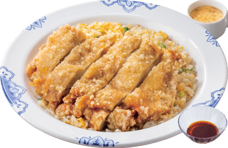 第10位「酸辣湯麺」879円（税込）, 第9位「黄金比率味噌ラーメン」879円（税込）, 第8位「五目焼そば」934円（税込）, 第7位「皿ワンタン」329円（税込）, 第6位「濃厚担々麺」769円（税込）, 第5位「チャーハン（スープバー付）」626円（税込）, 第4位「台湾大からあげチャーハン（スープバー付）」934円（税込）, 第3位「小籠包[3コ]」384円（税込）, 第2位「バーミヤンラーメン」659円（税込）, 第1位「本格焼餃子[6コ]」329円（税込）