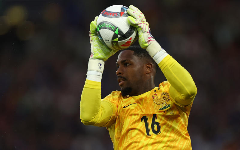 Latest transfer news headlines, Sesko 'follows' Arsenal as transfer talks continue, Chelsea set to clinch Gittens deal, Norgaard set for Arsenal medical as deal agreed, Man Utd close to sealing Mbeumo deal, Arsenal get new Gyokeres boost, Arsenal in negotiations for Madueke, Chelsea cash injection, Chelsea get Gittens boost, Ronaldo to sign new contract, Bournemouth confirm deal, DONE DEAL, Elliott urged to leave Liverpool, Mbeumo to Man Utd latest, Arsenal close to sealing Norgaard deal, Man United drop Garnacho valuation, Partey to leave Arsenal, Maignan not leaving AC Milan, Arsenal still leading Gyokeres race, United set Mbeumo decision deadline, Arteta sets striker deadline, Liverpool eye sensational Gyokeres hijack, Sunderland target Bulka, Tony Bloom invests in Hearts, Kyle Walker-Peters leaves Southampton, Liverpool able to spend £200m this summer, Chelsea and Liverpool to swoop for Fofana, Arsenal make offer for Norgaard, Arsenal trigger Kepa clause, Kerkez to Liverpool all but completed, Hutchinson in line for Premier League return, Adam Lallana announces retirement, Rashford to Barcelona hits stumbling block, Fenerbahce bit for Sancho, United handed goalkeeper boost, Luka Modric learns next club, Kepa a[pproaching Arsenal move, Gittens latest, Kolo Muani wants to stay at Juventus, Gordon open to Liverpool move, Rashford to Barcelona?, Crystal Palace women choose new head coach, Dyche a frontrunner for Leicester job, Newcastle plan Isak contract talks, Jadon Sancho latest, Pogba finds new club - in Champions League?, Bryan Mbeumo latest, Tottenham line up £68m Eze swoop, Gyokeres demands Arsenal move, Arsenal to sign Kepa this week, Man Utd not interested in Nkunku, Man Utd hold Jashari talks, Lyon relegated, Arsenal get Rodrygo boost, Arsenal hold Kudus talks, Marti Cifuentes leaves QPR, Chelsea winger sends message, RB Leipzig announcement, Newcastle shortlist revealed, Ait-Nouri praises Guardiola, Forest eye Juventus pair, Sancho set for Man Utd exit, Brentford make Mbeumo demands clear after Man Utd launch fresh bid, Loan move agreed, Forest reject Elanga bid, Kerkez latest, Edwards excited for Middlesbrough job, Brentford agree deal, Who is Kota Takai?, Chelsea stance on Wesley deal, Oxlade-Chamberlain offered Premier League return, DONE DEAL, Newcastle have Scalvini approach rejected, Phillips farewell, Liverpool held shock talks with De Bruyne, No Man United interest in Nkunku, Costa wants Porto exit amid Man United interest, Latest on Garnacho-Nkunku swap, Forest plot Henderson free transfer, Rodrygo valuation revealed amid Arsenal interest, Brighton look to seal Elliott deal, Spurs line up Eze to kickstart Frank era, Chelsea set Madueke price, Juventus want Sancho swap deal, Gyokeres sends warning to Sporting, Chelsea closing in on Gittens, Tottenham get Eze encouragement, Man United make improved Mbeumo bid, Kerkez to complete Liverpool, Man United and Chelsea open to swap deal, Arsenal enquire about Barcola, Forest eye Juve pair, DONE DEAL: Nat Phillips joins West Brom, United pick up South Coast youngster, Turkey beckons for Richarlison, Real Madrid slash Rodrygo asking price, Mason Mount to stay at United, United improve Mbeumo bid, Maresca provides Nkunku update as United consider approach