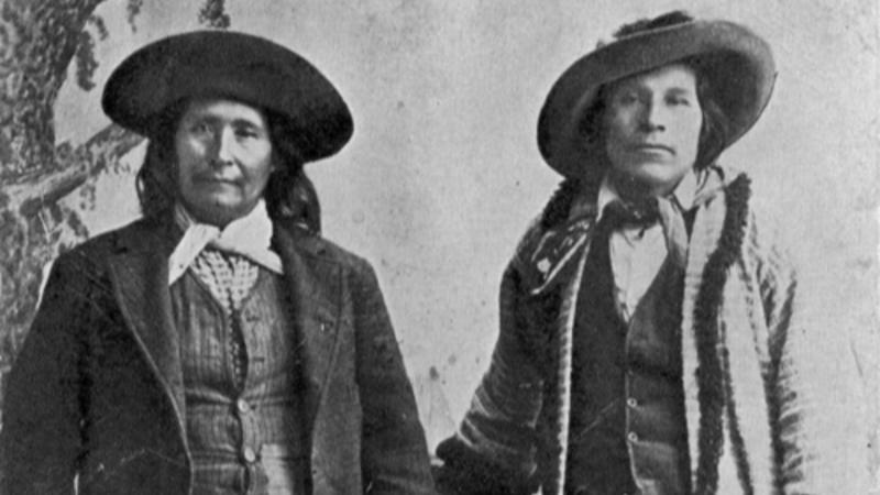 1. Navajo (Diné), 2. Chickasaw, 3. Sioux (Lakota, Dakota, Nakota), 4. Iroquois (Haudenosaunee Confederacy), 5. Apache, 6. Pueblo, 7. Shoshone, 8. Choctaw, 9. Cherokee, 10. Seminole, 11. Blackfeet (Blackfoot), 12. Nez Perce, 13. Hopi, 14. Cree, 15. Wampanoag, 16. Lenape (Delaware), 17. Comanche, 18. Osage, 19. Mohican, 20. Yurok