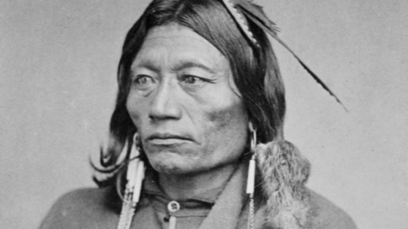 1. Navajo (Diné), 2. Chickasaw, 3. Sioux (Lakota, Dakota, Nakota), 4. Iroquois (Haudenosaunee Confederacy), 5. Apache, 6. Pueblo, 7. Shoshone, 8. Choctaw, 9. Cherokee, 10. Seminole, 11. Blackfeet (Blackfoot), 12. Nez Perce, 13. Hopi, 14. Cree, 15. Wampanoag, 16. Lenape (Delaware), 17. Comanche, 18. Osage, 19. Mohican, 20. Yurok