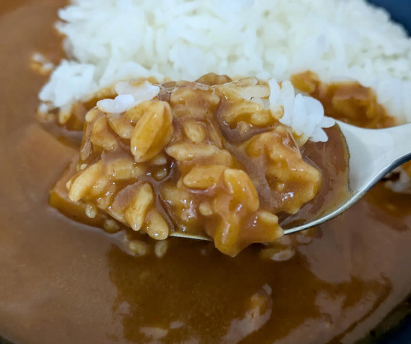 ・店頭発売日の昼に行ってみたら…, ・食品にも力を入れている, ・カレーはあの味, ・今回訪問した店舗の情報